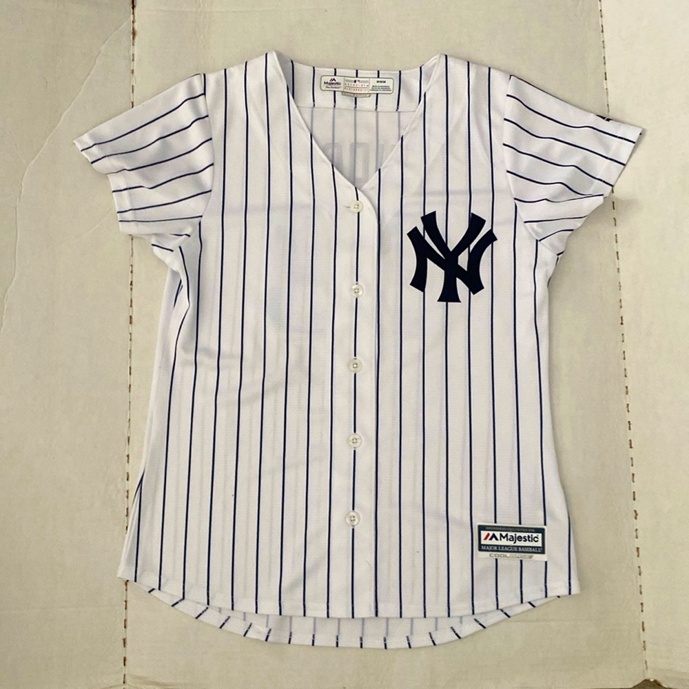 Aaron judge majestic jersey size medium
